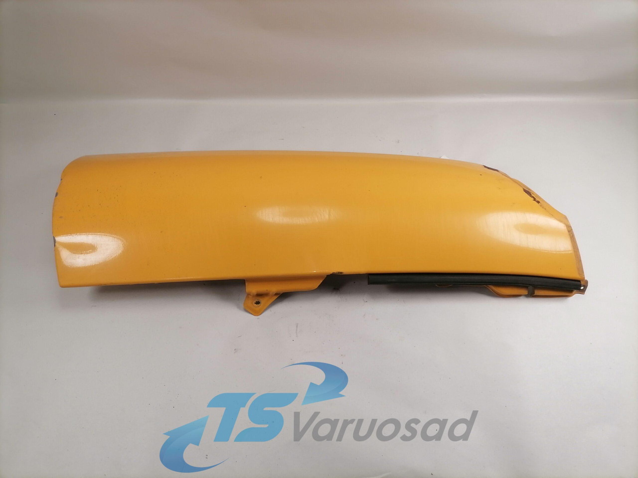 Volvo Volvo kabiini nurgapõsk, vasak 20379175 - Μάσκα ψυγείου για Φορτηγό: φωτογραφία 1 Volvo Volvo kabiini nurgapõsk, vasak 20379175 - Μάσκα ψυγείου για Φορτηγό: φωτογραφία 1