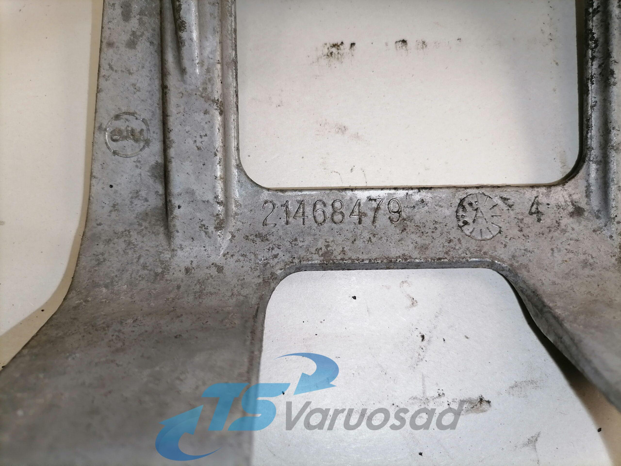 Volvo Volvo roolisüsteemi õlimahuti kandur 21468479 - Σωλήνας τιμονιού για Φορτηγό: φωτογραφία 2 Volvo Volvo roolisüsteemi õlimahuti kandur 21468479 - Σωλήνας τιμονιού για Φορτηγό: φωτογραφία 2