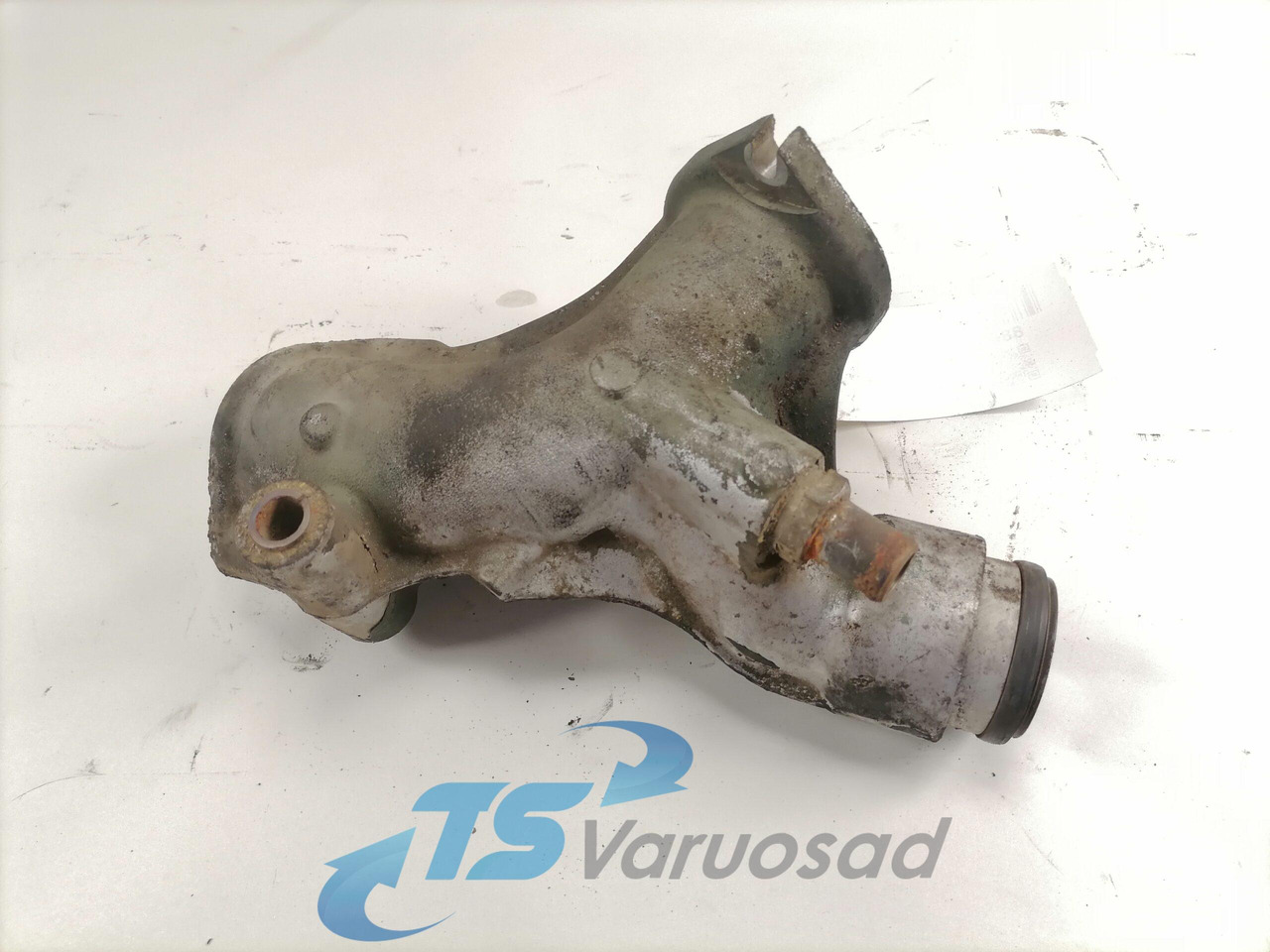 Volvo Water pump manifold / housing 20539684 - Αντλία ψυκτικού για Φορτηγό: φωτογραφία 4 Volvo Water pump manifold / housing 20539684 - Αντλία ψυκτικού για Φορτηγό: φωτογραφία 4