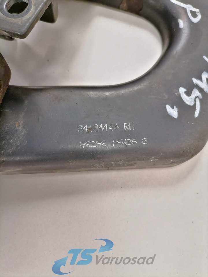 Volvo lower grille carrier hinge 84104144 - Μάσκα ψυγείου για Φορτηγό: φωτογραφία 2 Volvo lower grille carrier hinge 84104144 - Μάσκα ψυγείου για Φορτηγό: φωτογραφία 2