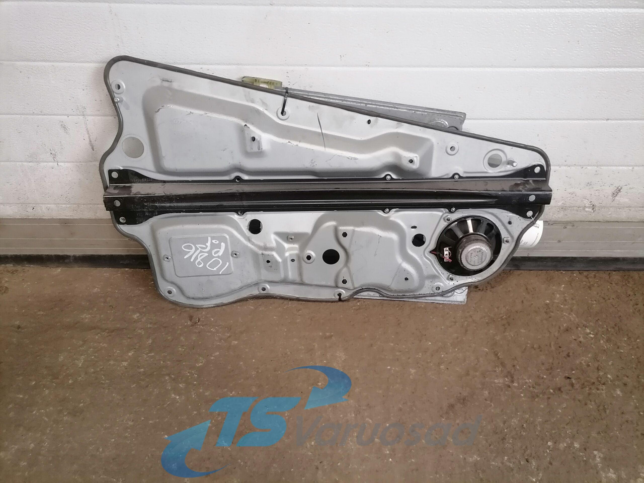 Volvo window mechanism 84056045 - Πόρτα και ανταλλακτικά για Φορτηγό: φωτογραφία 1 Volvo window mechanism 84056045 - Πόρτα και ανταλλακτικά για Φορτηγό: φωτογραφία 1