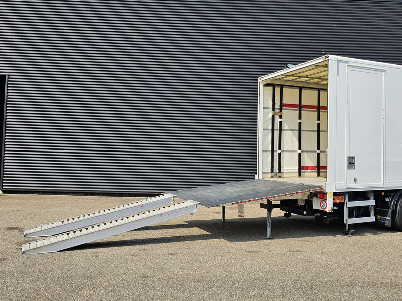 MAN TGM 26.320 / 6x2-4 / LBW / 6000kg TAIL LIFT - Φορτηγό κόφα: φωτογραφία 4 MAN TGM 26.320 / 6x2-4 / LBW / 6000kg TAIL LIFT - Φορτηγό κόφα: φωτογραφία 4