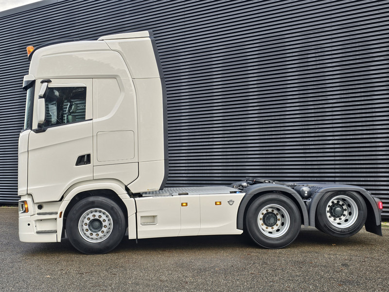 Scania S660 V8 6x2 BOOGIE / RETARDER / FULL AIR / 2 TANKS - Τράκτορας: φωτογραφία 2 Scania S660 V8 6x2 BOOGIE / RETARDER / FULL AIR / 2 TANKS - Τράκτορας: φωτογραφία 2