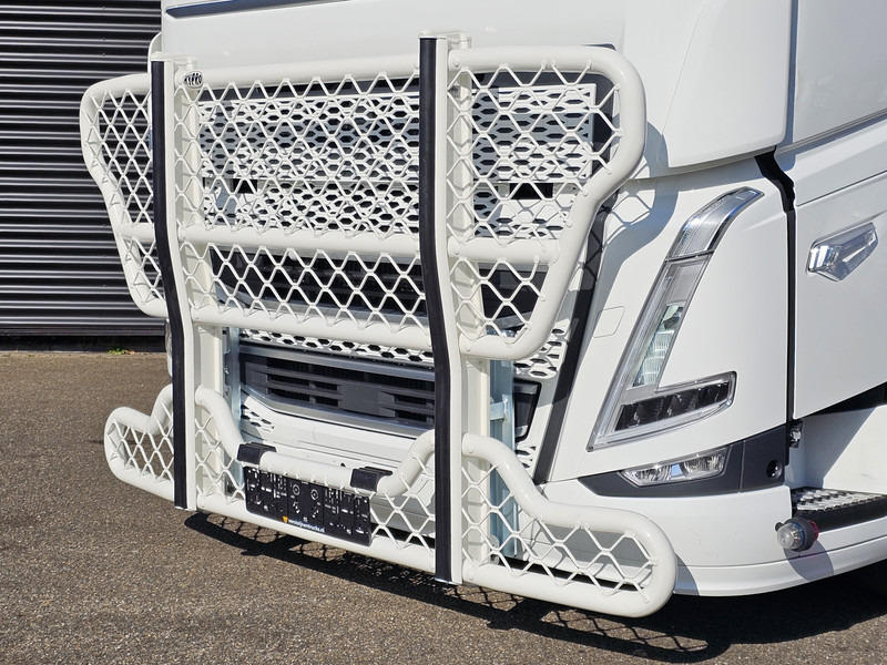 Volvo FH 540 / 6X4 / BOOGIE / RETARDER / FULL AIR / 312DKM - Τράκτορας: φωτογραφία 2 Volvo FH 540 / 6X4 / BOOGIE / RETARDER / FULL AIR / 312DKM - Τράκτορας: φωτογραφία 2