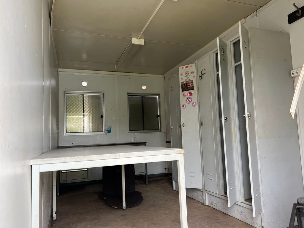 Büro Container mit Heizung Licht Tisch Schränke - Συστήματοςα γάντζων φόρτωσης/ Καδοφόρος φορτωτής: φωτογραφία 5 Büro Container mit Heizung Licht Tisch Schränke - Συστήματοςα γάντζων φόρτωσης/ Καδοφόρος φορτωτής: φωτογραφία 5
