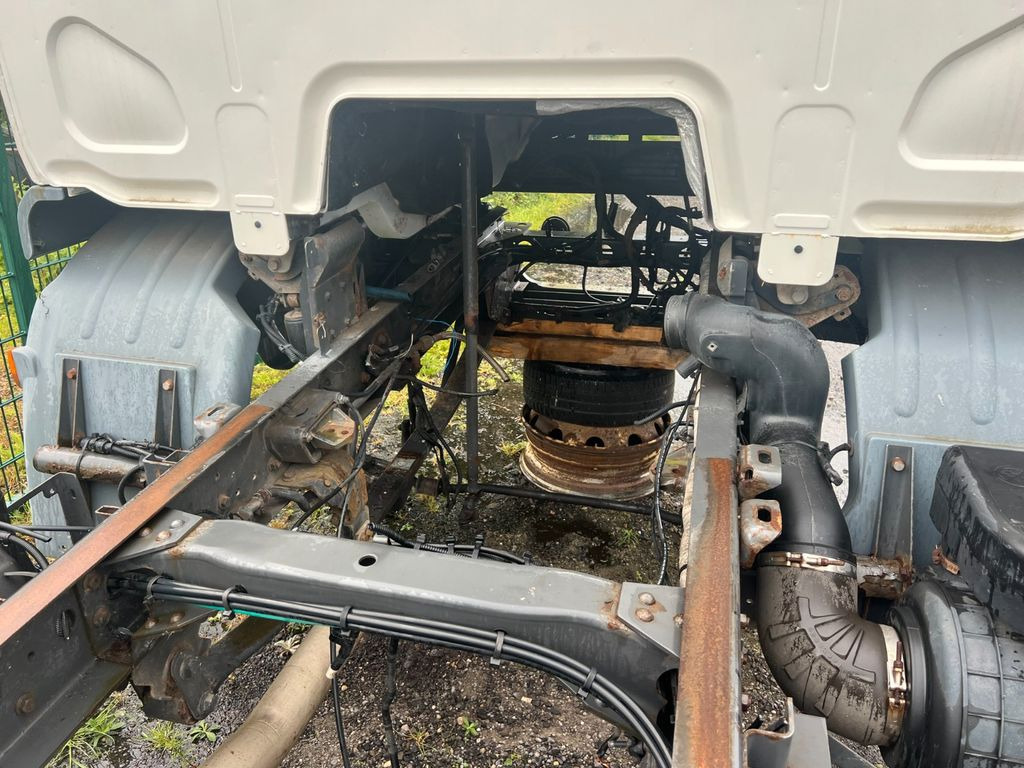 DAF LF 45.220 12 to. for PARTS no engine no gearbox! DAF LF 45.220 12 to. for PARTS no engine no gearbox! - Φορτηγό μουσαμάς: φωτογραφία 3 DAF LF 45.220 12 to. for PARTS no engine no gearbox! DAF LF 45.220 12 to. for PARTS no engine no gearbox! - Φορτηγό μουσαμάς: φωτογραφία 3