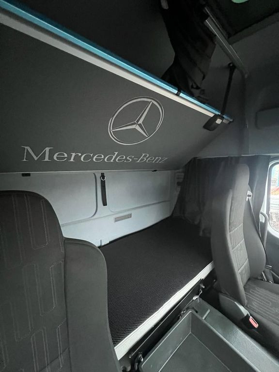 Mercedes-Benz 1324 4X2 Koffer Plane 6 to. Hebebühne - Φορτηγό μουσαμάς: φωτογραφία 4 Mercedes-Benz 1324 4X2 Koffer Plane 6 to. Hebebühne - Φορτηγό μουσαμάς: φωτογραφία 4