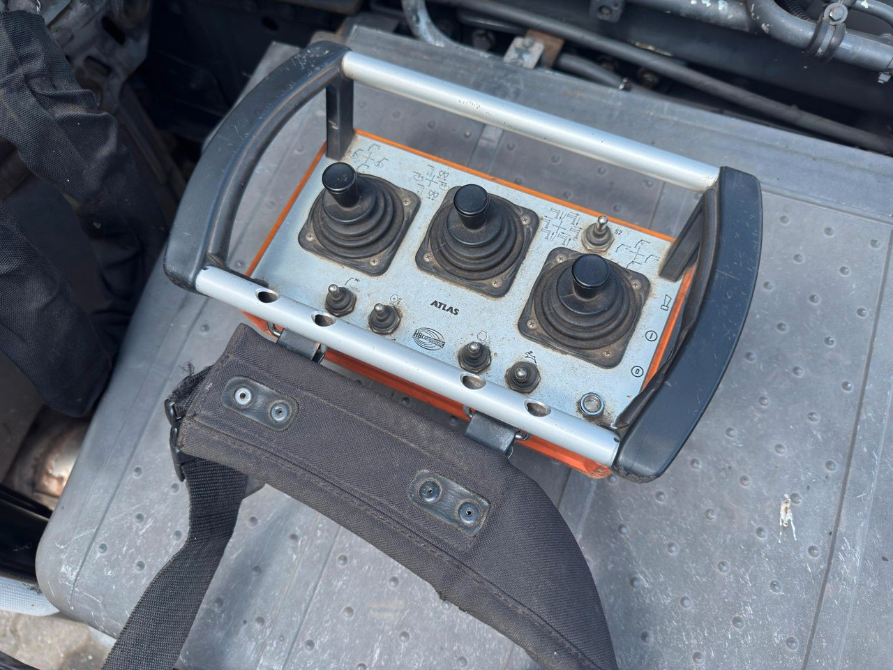 Mercedes-Benz 2541 6x2 ARK Meiller 20.65 | ATLA 120.2E mit 5&6 - Φορτηγό με γερανό: φωτογραφία 5 Mercedes-Benz 2541 6x2 ARK Meiller 20.65 | ATLA 120.2E mit 5&6 - Φορτηγό με γερανό: φωτογραφία 5