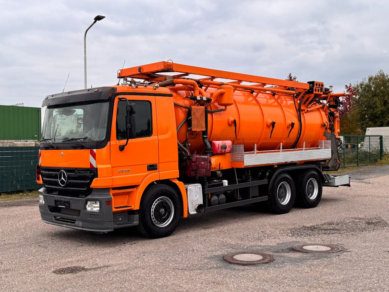 Mercedes-Benz 2646 6X4 Hellmers Saug Druck Spülwagen Retarder - Όχημα εκκένωσης βόθρων: φωτογραφία 1 Mercedes-Benz 2646 6X4 Hellmers Saug Druck Spülwagen Retarder - Όχημα εκκένωσης βόθρων: φωτογραφία 1