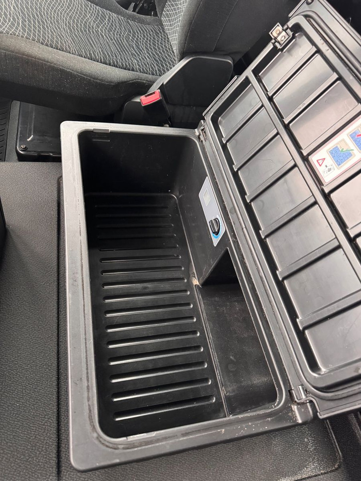 Mercedes-Benz 3748 8X4 Meiller Abroller mit Funk Top Zustand - Φορτηγό φόρτωσης γάντζου: φωτογραφία 4 Mercedes-Benz 3748 8X4 Meiller Abroller mit Funk Top Zustand - Φορτηγό φόρτωσης γάντζου: φωτογραφία 4