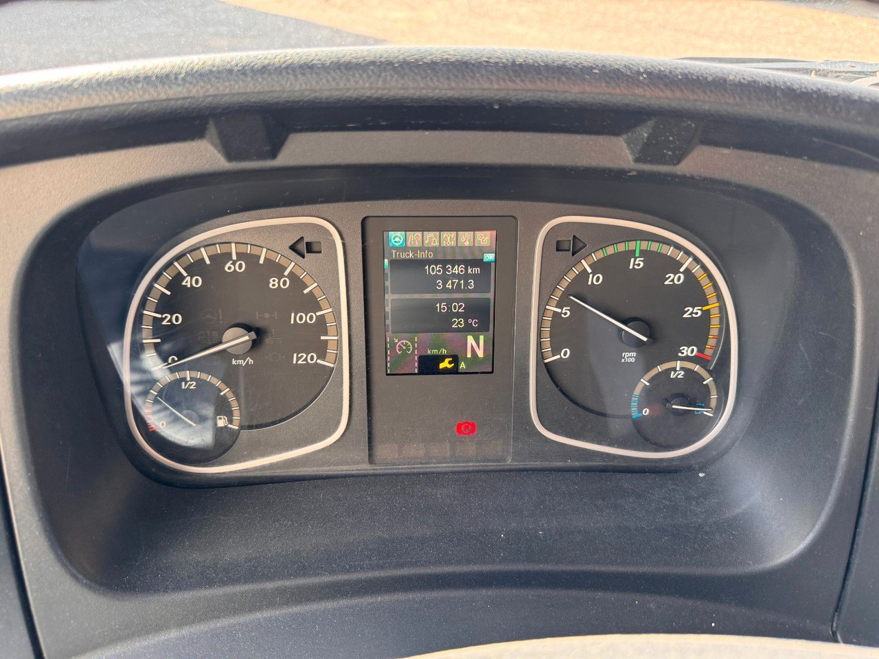 Mercedes-Benz 818 4X2 Pritsche original Kilometer - Μικρό φορτηγό με καρότσα: φωτογραφία 5 Mercedes-Benz 818 4X2 Pritsche original Kilometer - Μικρό φορτηγό με καρότσα: φωτογραφία 5