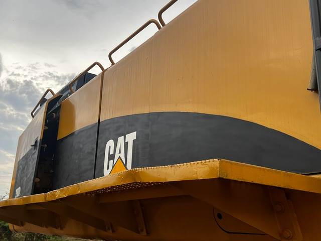 CAT 390DL - Ερπυστριοφόρος εκσκαφέας: φωτογραφία 2 CAT 390DL - Ερπυστριοφόρος εκσκαφέας: φωτογραφία 2