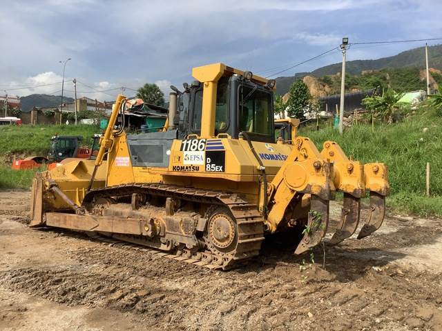 Komatsu D85EX-15 - Μπουλντόζα: φωτογραφία 2 Komatsu D85EX-15 - Μπουλντόζα: φωτογραφία 2
