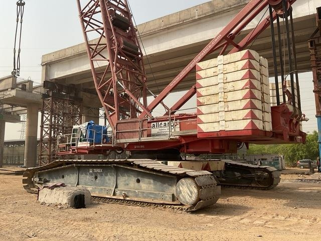Terex Demag CC2800 - Ερπυστριοφόρος γερανός: φωτογραφία 2 Terex Demag CC2800 - Ερπυστριοφόρος γερανός: φωτογραφία 2
