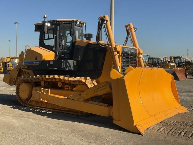 Dressta TD25M - Μπουλντόζα: φωτογραφία 4 Dressta TD25M - Μπουλντόζα: φωτογραφία 4