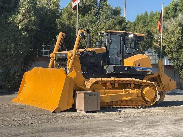 Dressta TD25M - Μπουλντόζα: φωτογραφία 1 Dressta TD25M - Μπουλντόζα: φωτογραφία 1