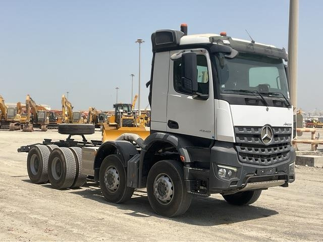Mercedes-Benz Arocs 4240 - Φορτηγό σασί: φωτογραφία 4 Mercedes-Benz Arocs 4240 - Φορτηγό σασί: φωτογραφία 4