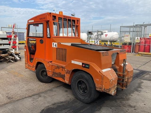 Charlatte TD225 - Μηχάνημα έλξης: φωτογραφία 2 Charlatte TD225 - Μηχάνημα έλξης: φωτογραφία 2