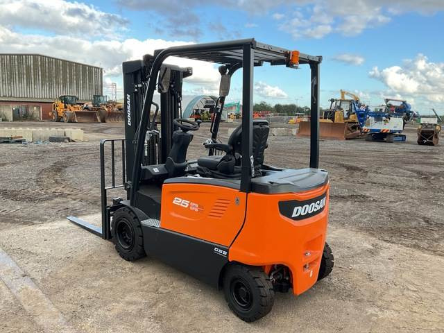 Doosan B25X-7 PLUS - Ηλεκτροκίνητο περονοφόρο: φωτογραφία 2 Doosan B25X-7 PLUS - Ηλεκτροκίνητο περονοφόρο: φωτογραφία 2
