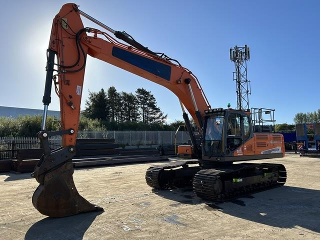 Doosan DX300LC-5 - Ερπυστριοφόρος εκσκαφέας: φωτογραφία 1 Doosan DX300LC-5 - Ερπυστριοφόρος εκσκαφέας: φωτογραφία 1