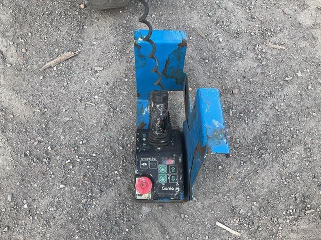 Ψαλιδωτό ανυψωτικό Genie GS2632: φωτογραφία 9