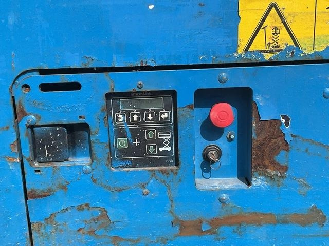 Ψαλιδωτό ανυψωτικό Genie GS2632: φωτογραφία 8