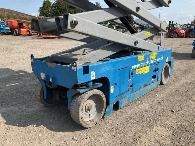 Ψαλιδωτό ανυψωτικό Genie GS3232: φωτογραφία 17