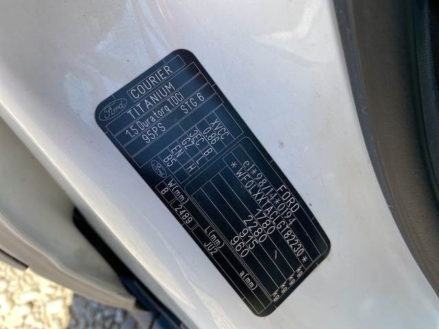 Ford Tourneo Courier - Αυτοκίνητο: φωτογραφία 5 Ford Tourneo Courier - Αυτοκίνητο: φωτογραφία 5