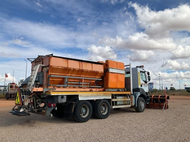 Renault Kerax - Εκχιονιστικό μηχάνημα: φωτογραφία 3 Renault Kerax - Εκχιονιστικό μηχάνημα: φωτογραφία 3