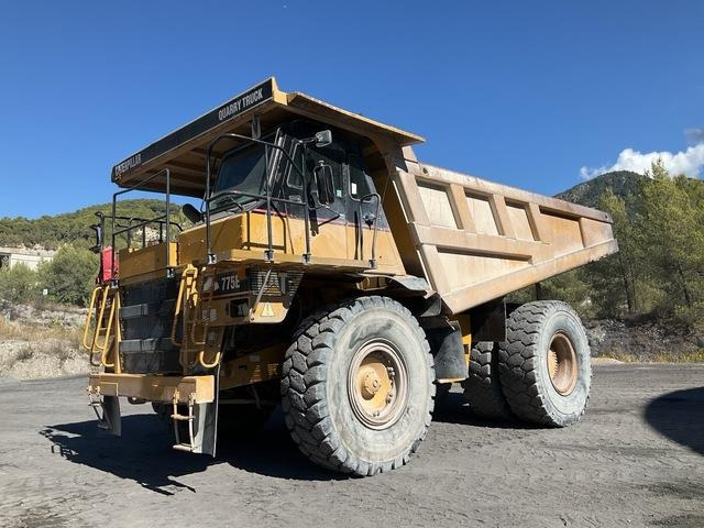 CAT 775E - Ανατρεπόμενο όχημα μεταφοράς λατομικών υλικών: φωτογραφία 1 CAT 775E - Ανατρεπόμενο όχημα μεταφοράς λατομικών υλικών: φωτογραφία 1