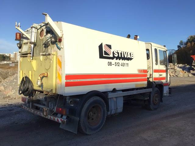 Volvo FL611 - Σάρωθρο δρόμων: φωτογραφία 3 Volvo FL611 - Σάρωθρο δρόμων: φωτογραφία 3