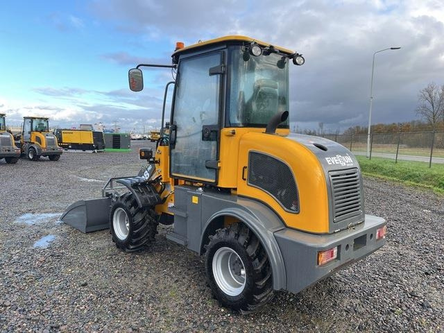 Everun R08 Pro - Ελαστιχοφόρος φορτωτής: φωτογραφία 2 Everun R08 Pro - Ελαστιχοφόρος φορτωτής: φωτογραφία 2