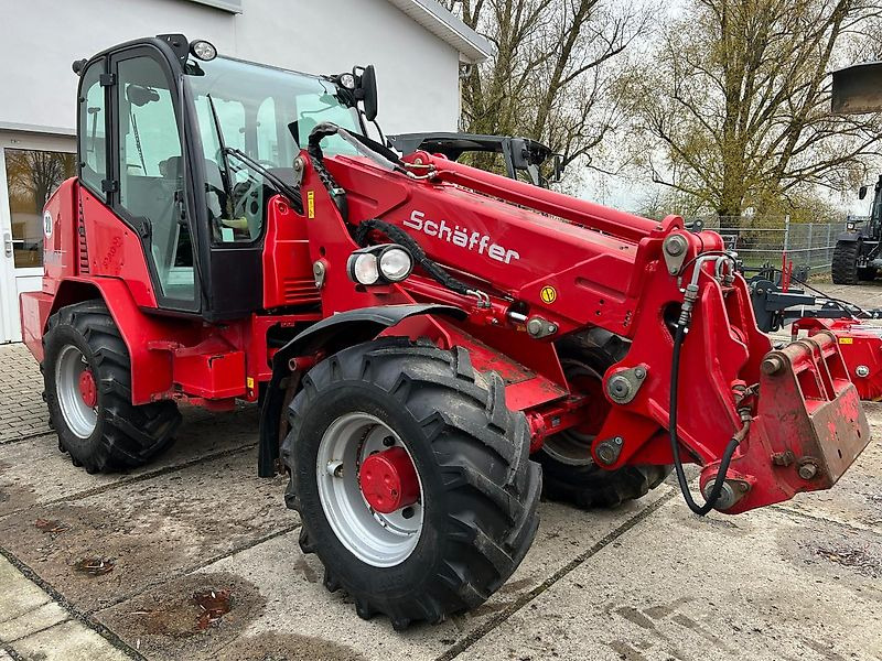 Schäffer 8090T Kabine Teleskopradlader Weidemann-HV - Τηλεσκοπικός μπροστινός φορτωτής: φωτογραφία 3 Schäffer 8090T Kabine Teleskopradlader Weidemann-HV - Τηλεσκοπικός μπροστινός φορτωτής: φωτογραφία 3