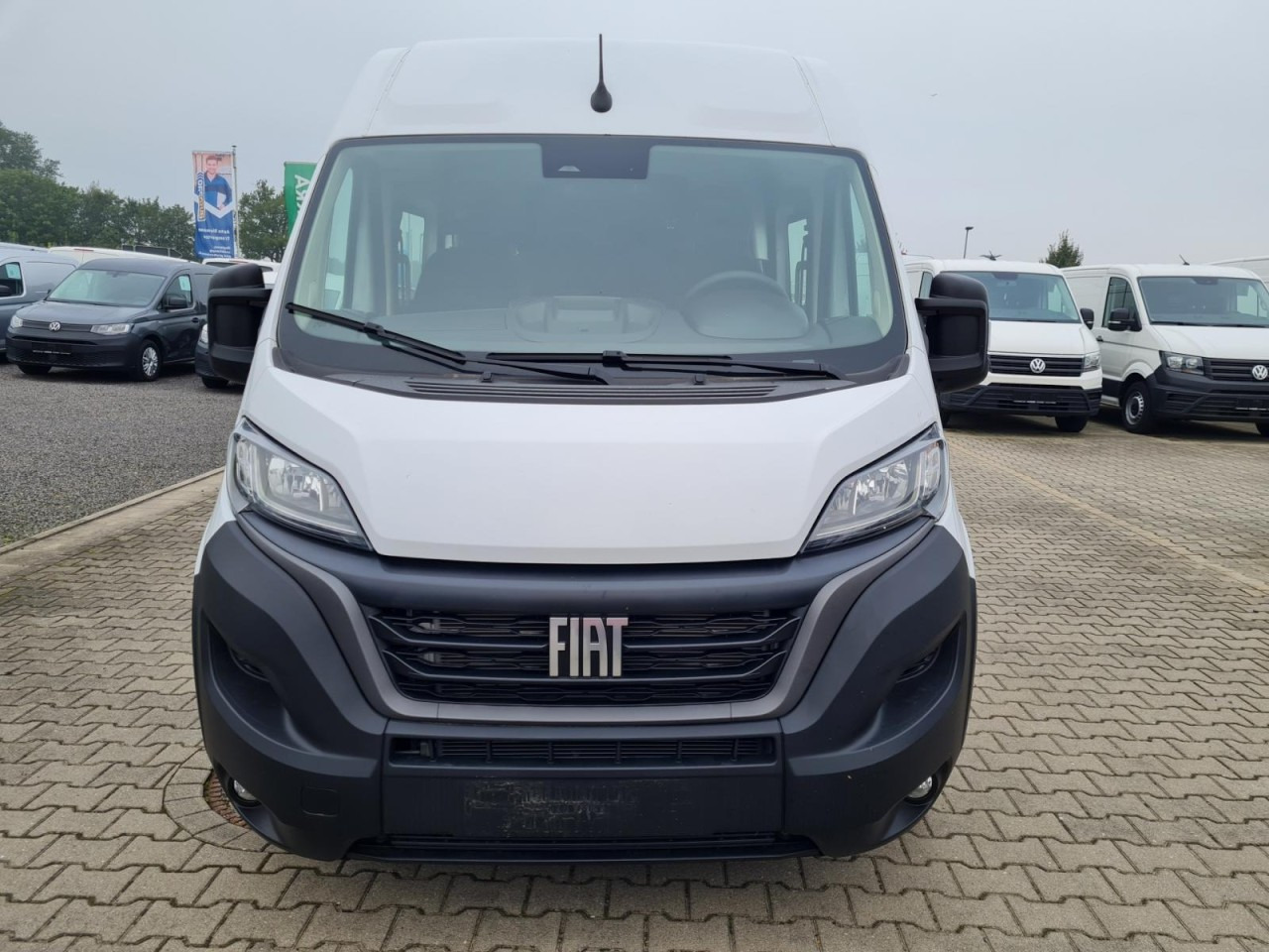 Fiat Ducato 35 Kasten Doka 7-Sitze 2x Schiebetür Maxi L2H2 - Βαν, Διπλοκάμπινο ελαφρύ επαγγελματικό: φωτογραφία 2 Fiat Ducato 35 Kasten Doka 7-Sitze 2x Schiebetür Maxi L2H2 - Βαν, Διπλοκάμπινο ελαφρύ επαγγελματικό: φωτογραφία 2