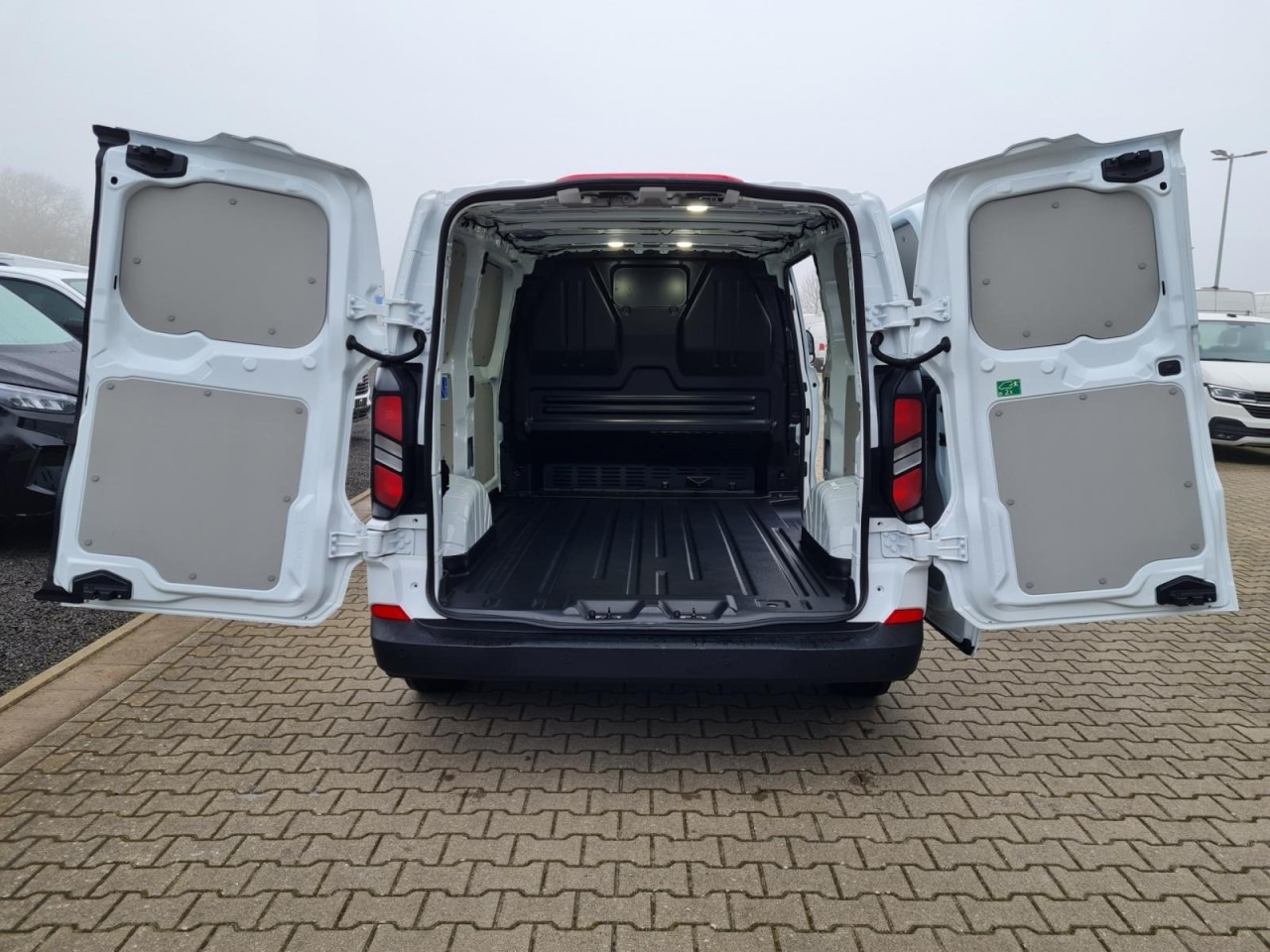 Ford Custom Kasten L1 Trend KLIMA KAMERA TEMPO VERKLEIDUNG - Μικρό βαν: φωτογραφία 5 Ford Custom Kasten L1 Trend KLIMA KAMERA TEMPO VERKLEIDUNG - Μικρό βαν: φωτογραφία 5