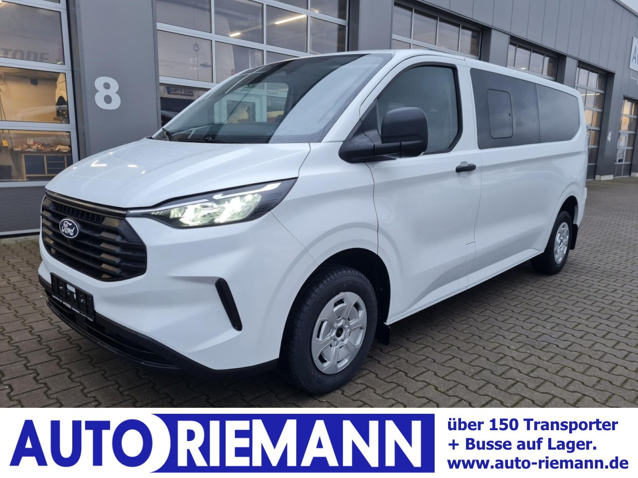 Ford Ford Transit Custom Kombi 320 L2 Trend 9 Sitze KAMERA - Μικρό λεωφορείο, Επιβατικό βαν: φωτογραφία 1 Ford Ford Transit Custom Kombi 320 L2 Trend 9 Sitze KAMERA - Μικρό λεωφορείο, Επιβατικό βαν: φωτογραφία 1