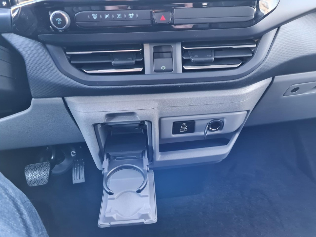 Διπλοκάμπινο ελαφρύ επαγγελματικό Ford Tourneo Custom 320 L1 AG Titanium X AHK LED NAVI 2X SCHIEBE: φωτογραφία 16