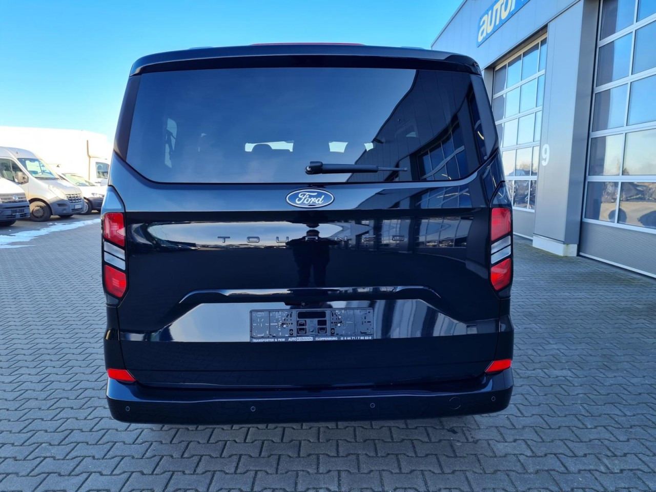 Διπλοκάμπινο ελαφρύ επαγγελματικό Ford Tourneo Custom 320 L1 AG Titanium X AHK LED NAVI 2X SCHIEBE: φωτογραφία 6