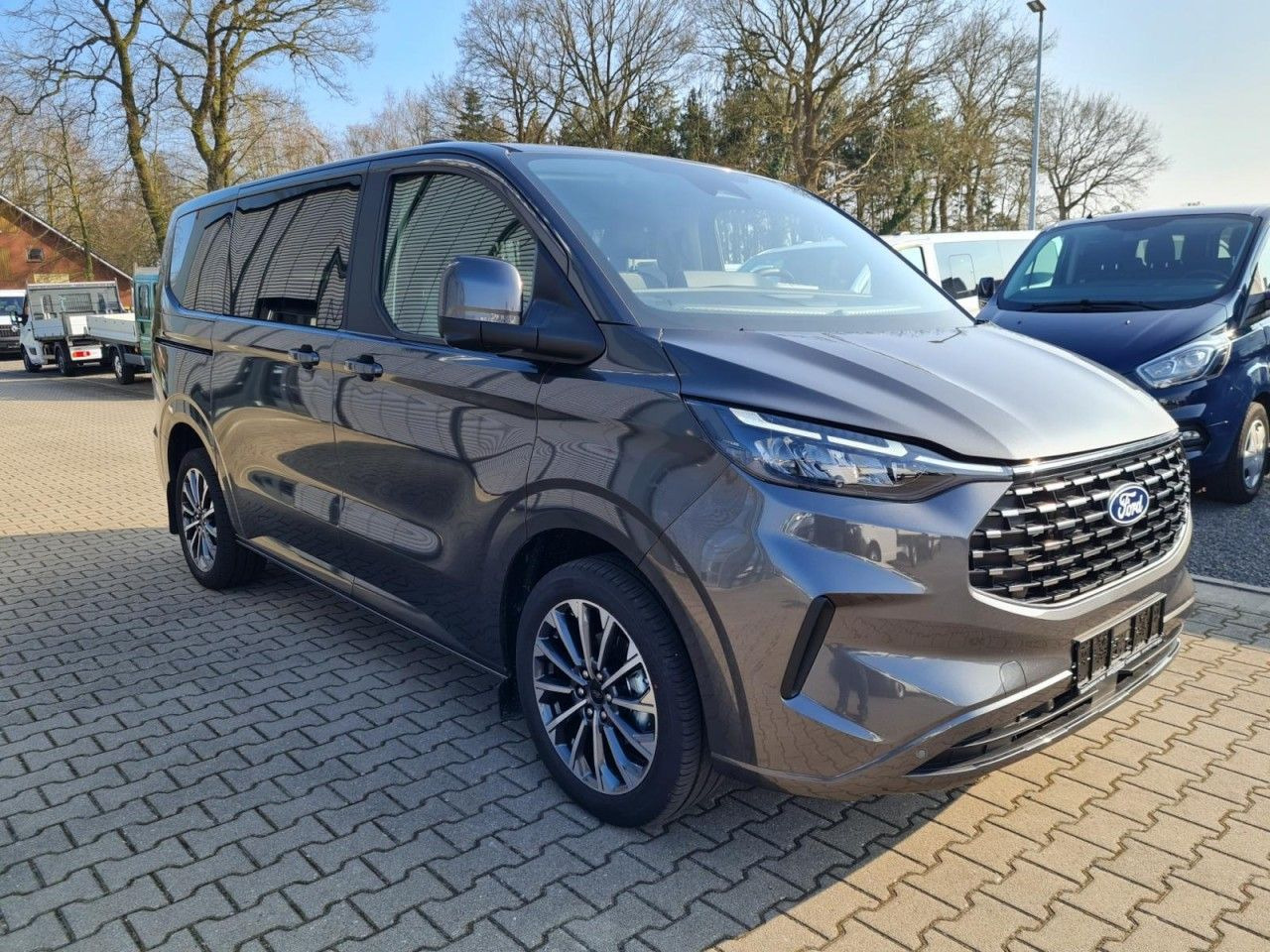 Ford Tourneo Custom 320 Titanium X L1 AHK LED LMF NAV - Επιβατικό βαν: φωτογραφία 3 Ford Tourneo Custom 320 Titanium X L1 AHK LED LMF NAV - Επιβατικό βαν: φωτογραφία 3