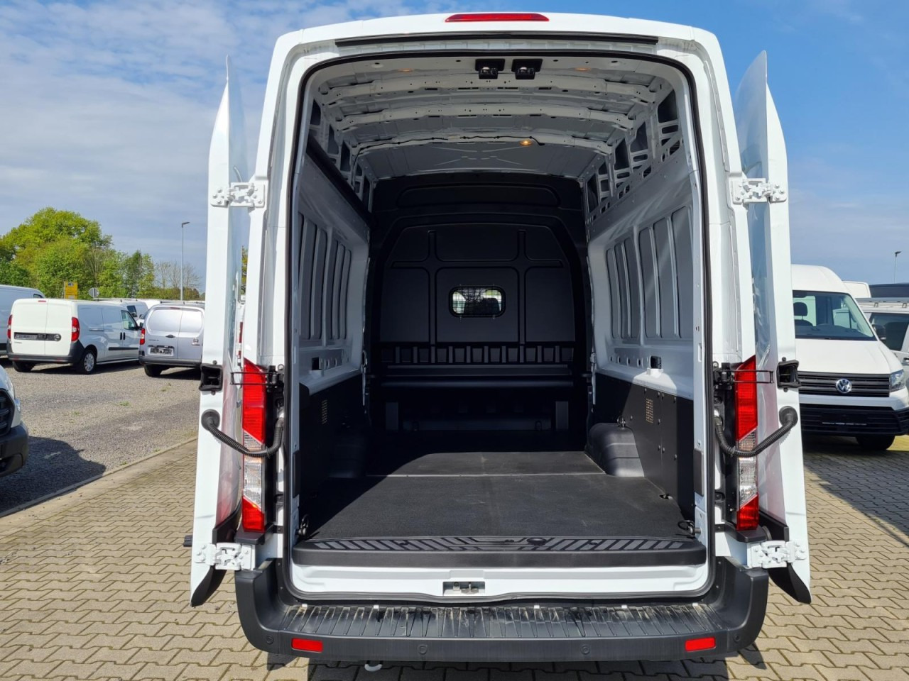 Ford Transit 350 Kasten L4H3 Doka Trend Mixto RWD - Βαν, Διπλοκάμπινο ελαφρύ επαγγελματικό: φωτογραφία 5 Ford Transit 350 Kasten L4H3 Doka Trend Mixto RWD - Βαν, Διπλοκάμπινο ελαφρύ επαγγελματικό: φωτογραφία 5
