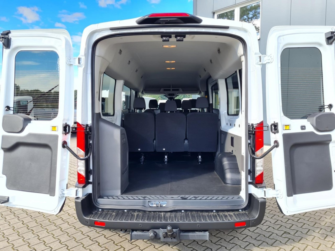 Ford Transit 350 Kombi TDCi L3 Trend 9 Sitzer AUTOMATIK - Διπλοκάμπινο ελαφρύ επαγγελματικό: φωτογραφία 5 Ford Transit 350 Kombi TDCi L3 Trend 9 Sitzer AUTOMATIK - Διπλοκάμπινο ελαφρύ επαγγελματικό: φωτογραφία 5
