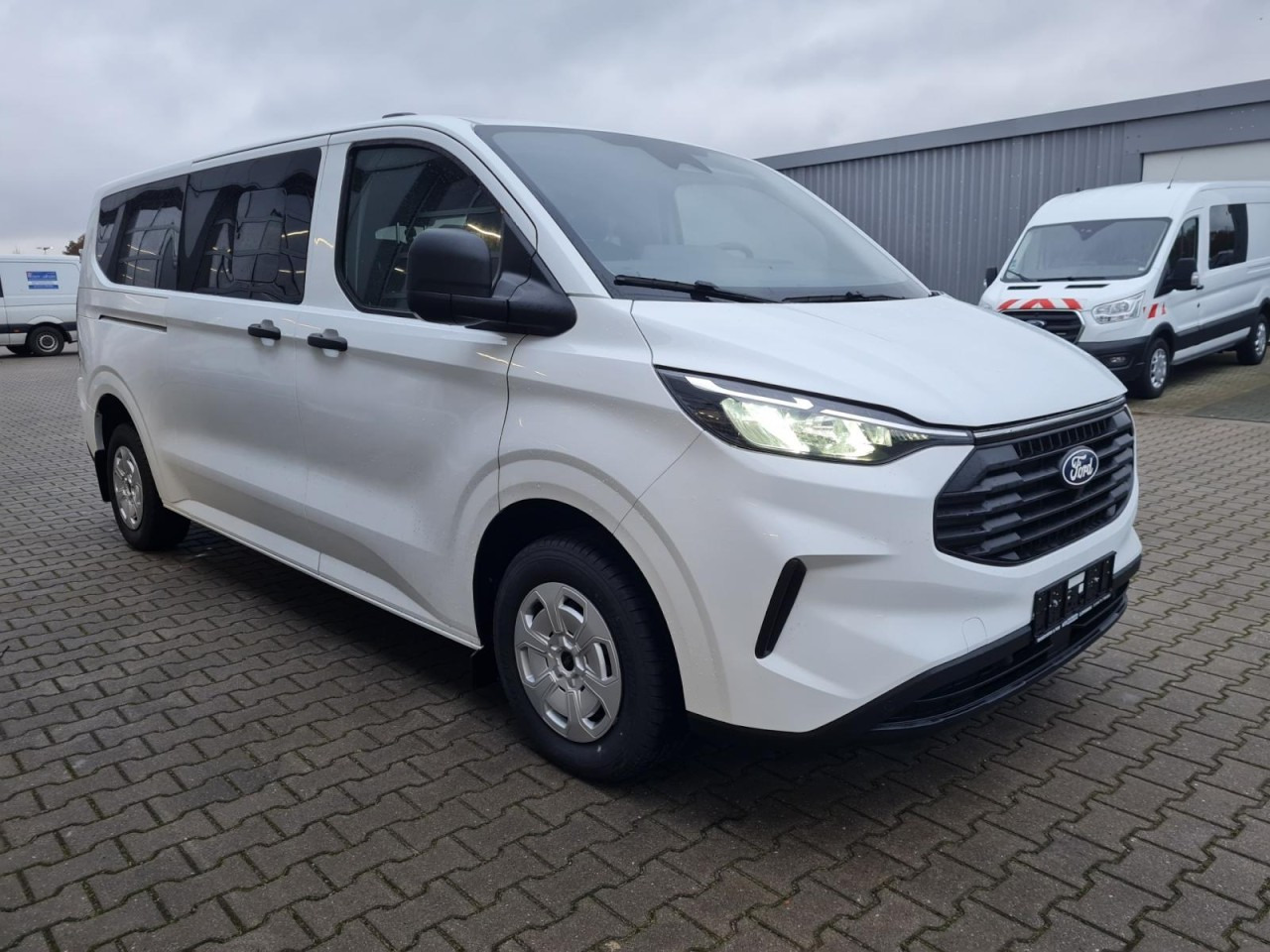 Ford Transit Custom Kombi 320 L2 Trend 9 Sitze KAMERA - Μικρό λεωφορείο, Επιβατικό βαν: φωτογραφία 3 Ford Transit Custom Kombi 320 L2 Trend 9 Sitze KAMERA - Μικρό λεωφορείο, Επιβατικό βαν: φωτογραφία 3