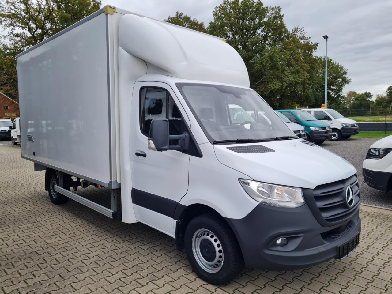 Mercedes-Benz Sprinter 315 CDI Koffer RWD KLIMA TEMPOMAT - Επαγγελματικό αυτοκίνητο κόφα: φωτογραφία 3 Mercedes-Benz Sprinter 315 CDI Koffer RWD KLIMA TEMPOMAT - Επαγγελματικό αυτοκίνητο κόφα: φωτογραφία 3