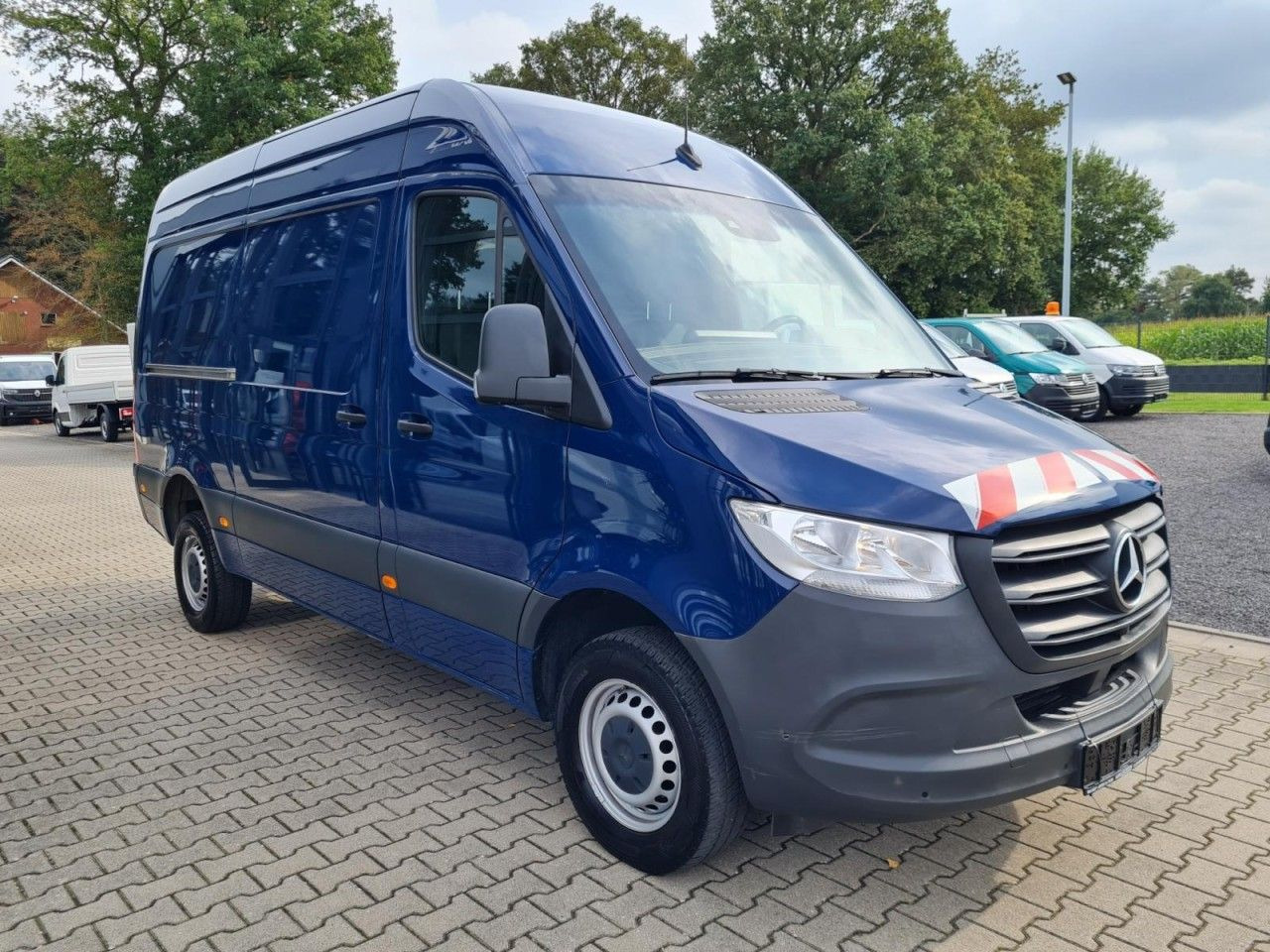 Mercedes-Benz Sprinter 316 Kasten CDI MR RWD AHK MBUX KAMERA - Βαν: φωτογραφία 3 Mercedes-Benz Sprinter 316 Kasten CDI MR RWD AHK MBUX KAMERA - Βαν: φωτογραφία 3