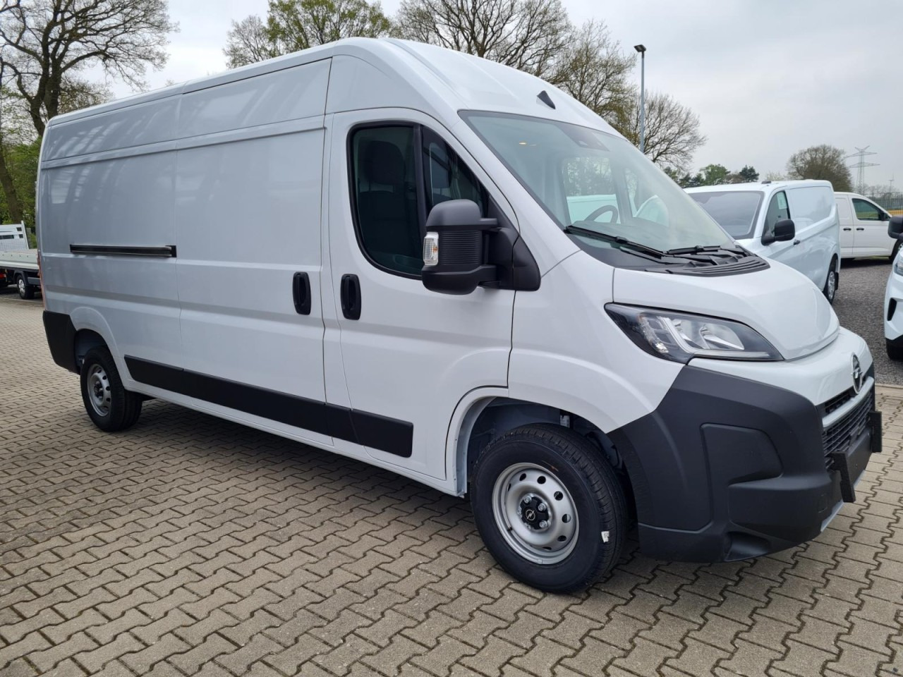 Opel Movano Kasten 2.2 HDI 180 L3H2 Klima NAVI TEMPOMAT - Βαν: φωτογραφία 5 Opel Movano Kasten 2.2 HDI 180 L3H2 Klima NAVI TEMPOMAT - Βαν: φωτογραφία 5