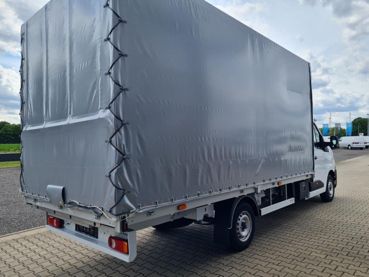 Renault Master 35 Pritsche Schiebe Plane dCi 170 10 Pal. - Επαγγελματικό αυτοκίνητο με μουσαμά: φωτογραφία 5 Renault Master 35 Pritsche Schiebe Plane dCi 170 10 Pal. - Επαγγελματικό αυτοκίνητο με μουσαμά: φωτογραφία 5