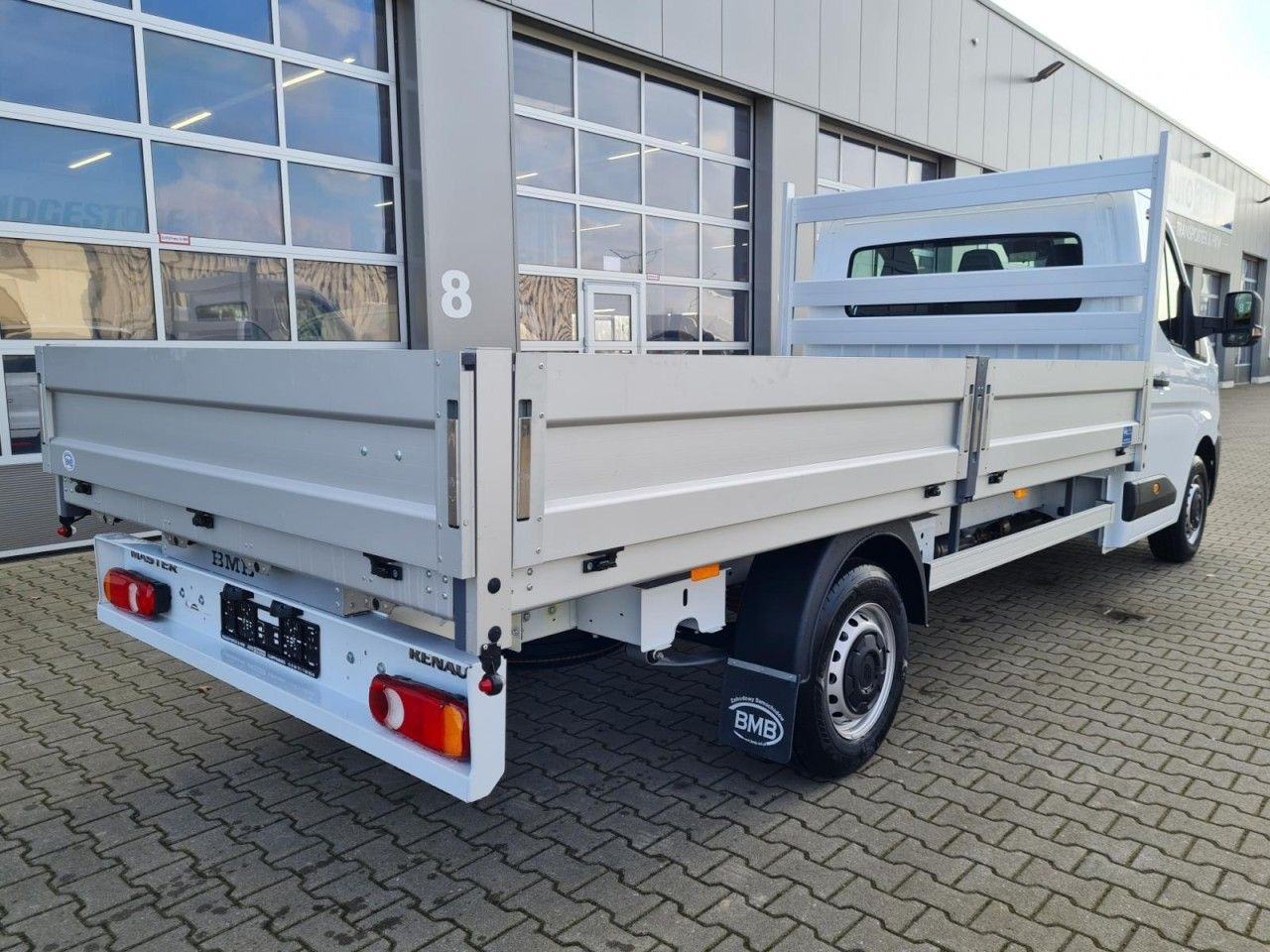 Renault Master New 35 Pritsche lang KLIMA KOMFORT TEMPOM - Μικρό φορτηγό με καρότσα: φωτογραφία 4 Renault Master New 35 Pritsche lang KLIMA KOMFORT TEMPOM - Μικρό φορτηγό με καρότσα: φωτογραφία 4