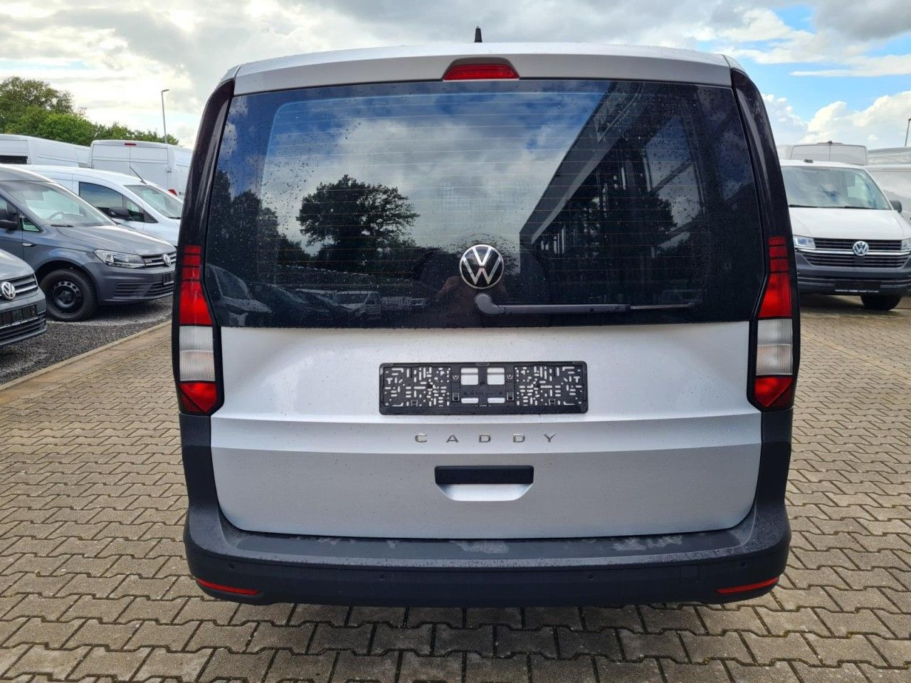 Volkswagen Caddy Cargo Maxi 2.0 TDI NAVI PDC KLIMA Alufelge - Μικρό βαν: φωτογραφία 5 Volkswagen Caddy Cargo Maxi 2.0 TDI NAVI PDC KLIMA Alufelge - Μικρό βαν: φωτογραφία 5