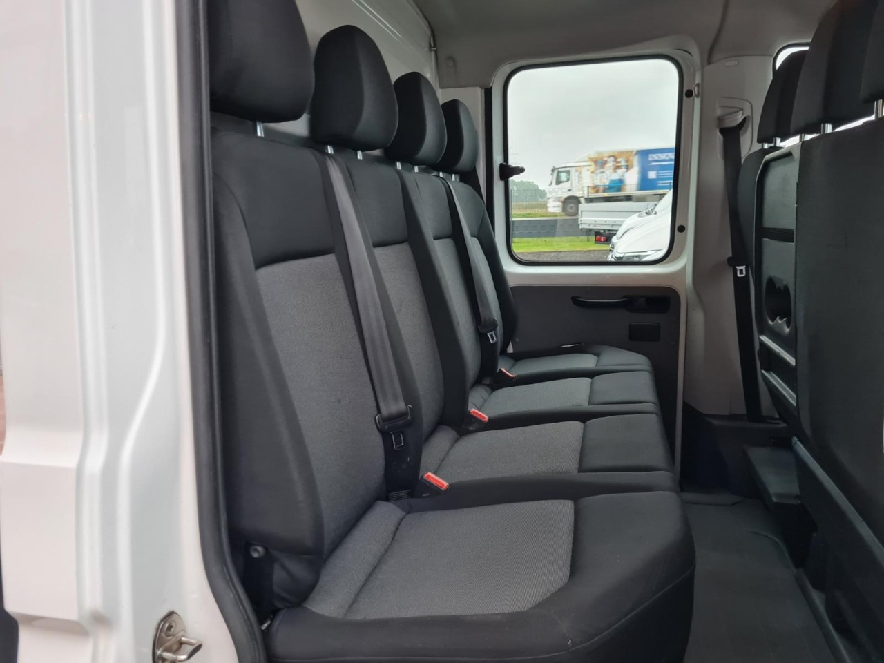 Volkswagen Crafter 35 Doka MR Pritsche AHK Klima 7 Sitzer - Μικρό φορτηγό με καρότσα, Διπλοκάμπινο ελαφρύ επαγγελματικό: φωτογραφία 4 Volkswagen Crafter 35 Doka MR Pritsche AHK Klima 7 Sitzer - Μικρό φορτηγό με καρότσα, Διπλοκάμπινο ελαφρύ επαγγελματικό: φωτογραφία 4