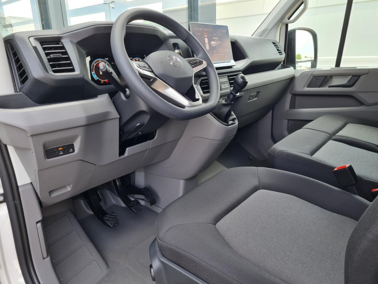 Volkswagen Crafter 35 Doka TDI MR LED KLIMA - Μικρό φορτηγό με καρότσα, Διπλοκάμπινο ελαφρύ επαγγελματικό: φωτογραφία 4 Volkswagen Crafter 35 Doka TDI MR LED KLIMA - Μικρό φορτηγό με καρότσα, Διπλοκάμπινο ελαφρύ επαγγελματικό: φωτογραφία 4